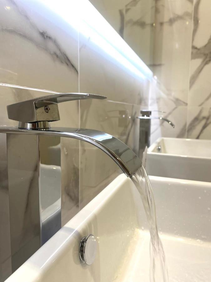 Miluar Luxury B&B - Vanvitelli 나폴리 외부 사진