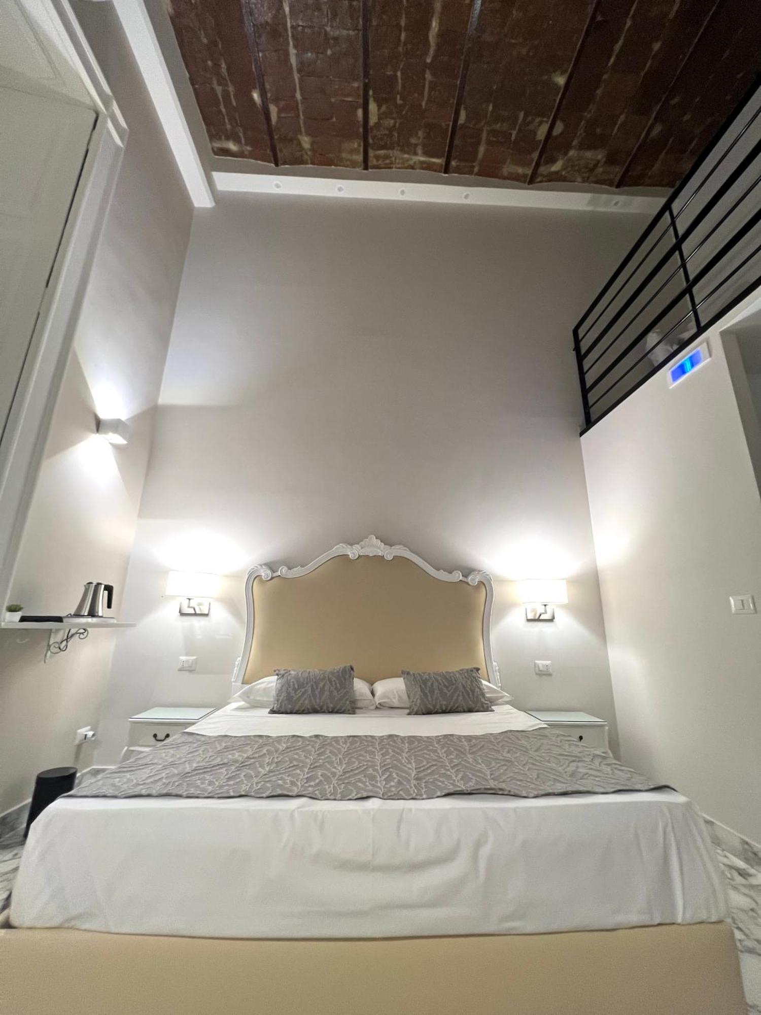 Miluar Luxury B&B - Vanvitelli 나폴리 외부 사진