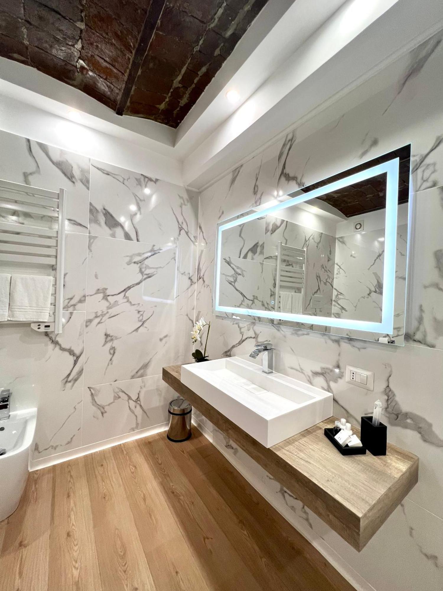 Miluar Luxury B&B - Vanvitelli 나폴리 외부 사진