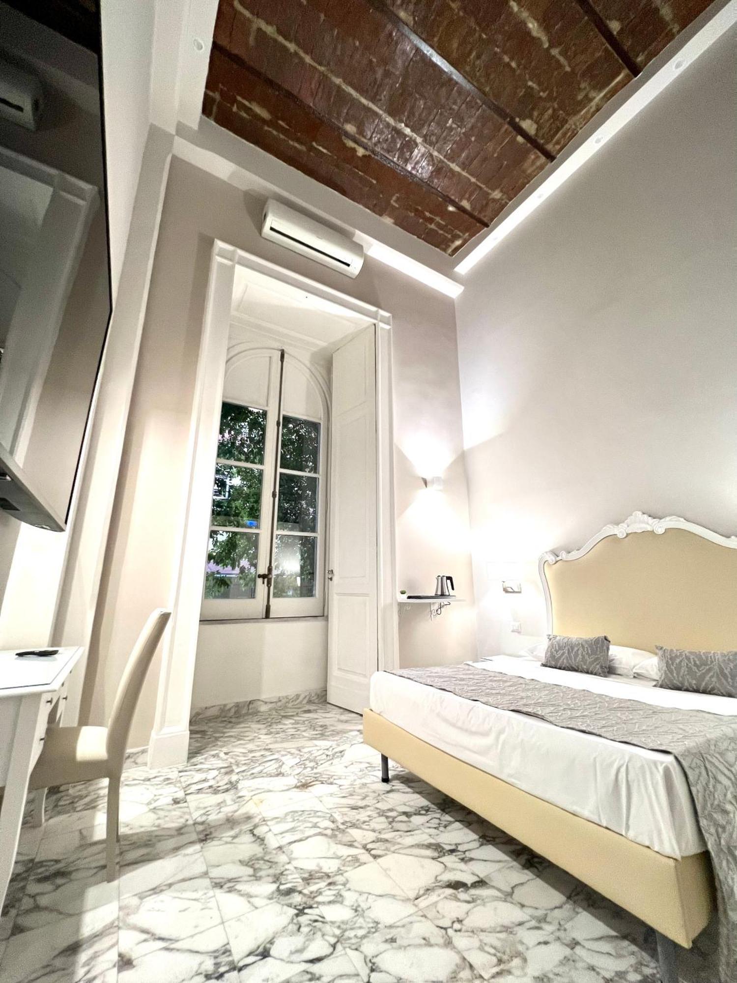 Miluar Luxury B&B - Vanvitelli 나폴리 외부 사진